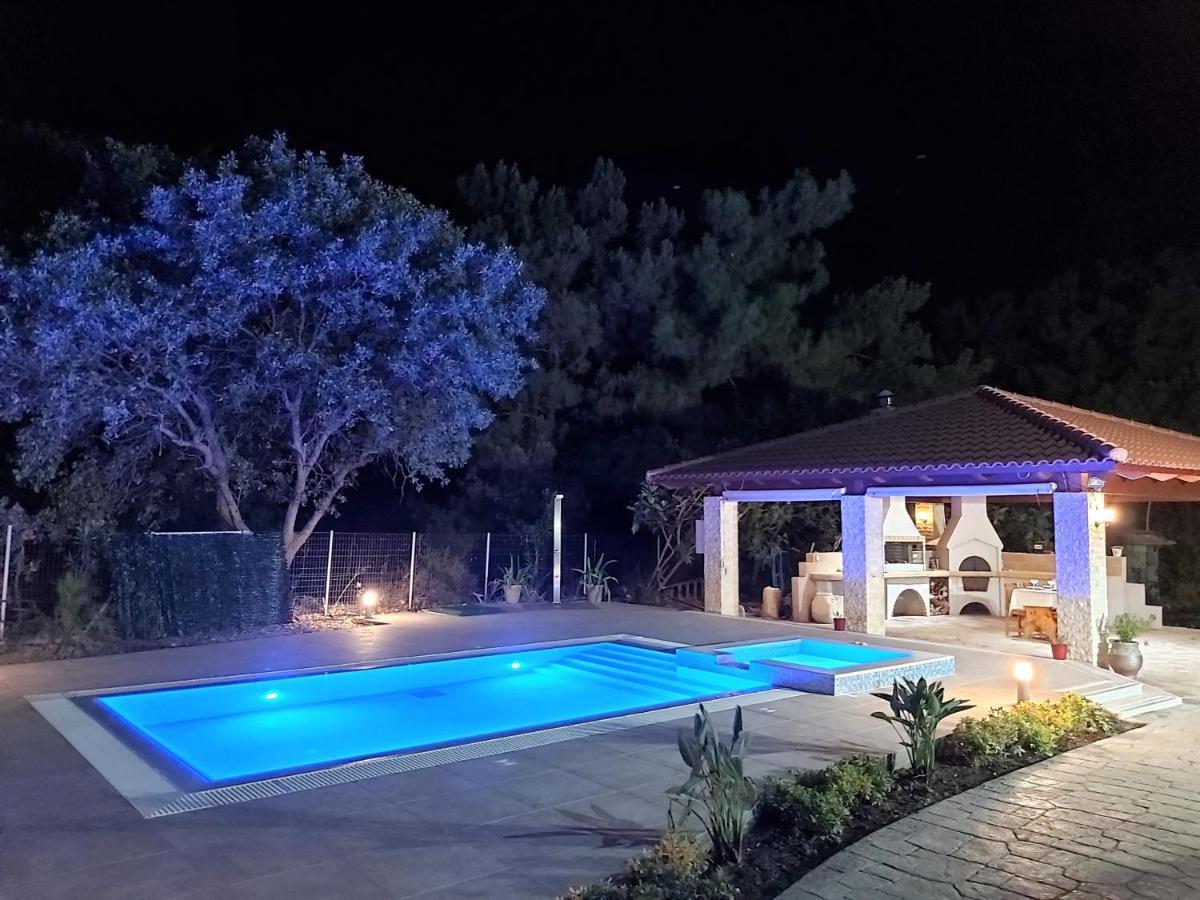 Lägenhet Fiore Di Rodi - Private Pool, Jacuzzi And Barbecue *