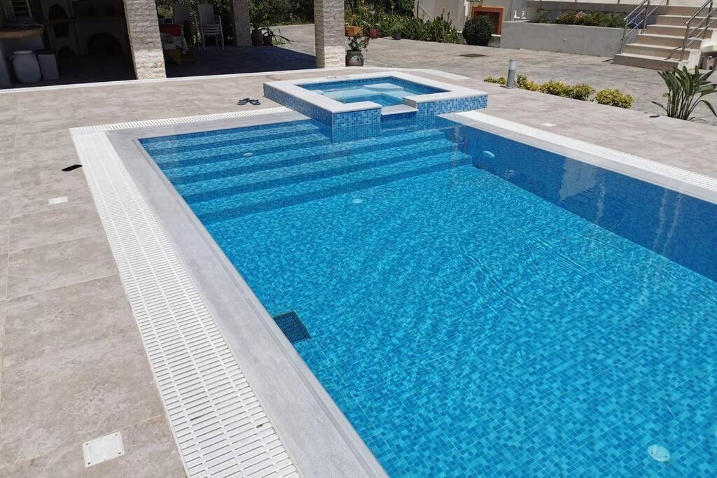 Fiore Di Rodi - Private Pool, Jacuzzi And Barbecue Appartement