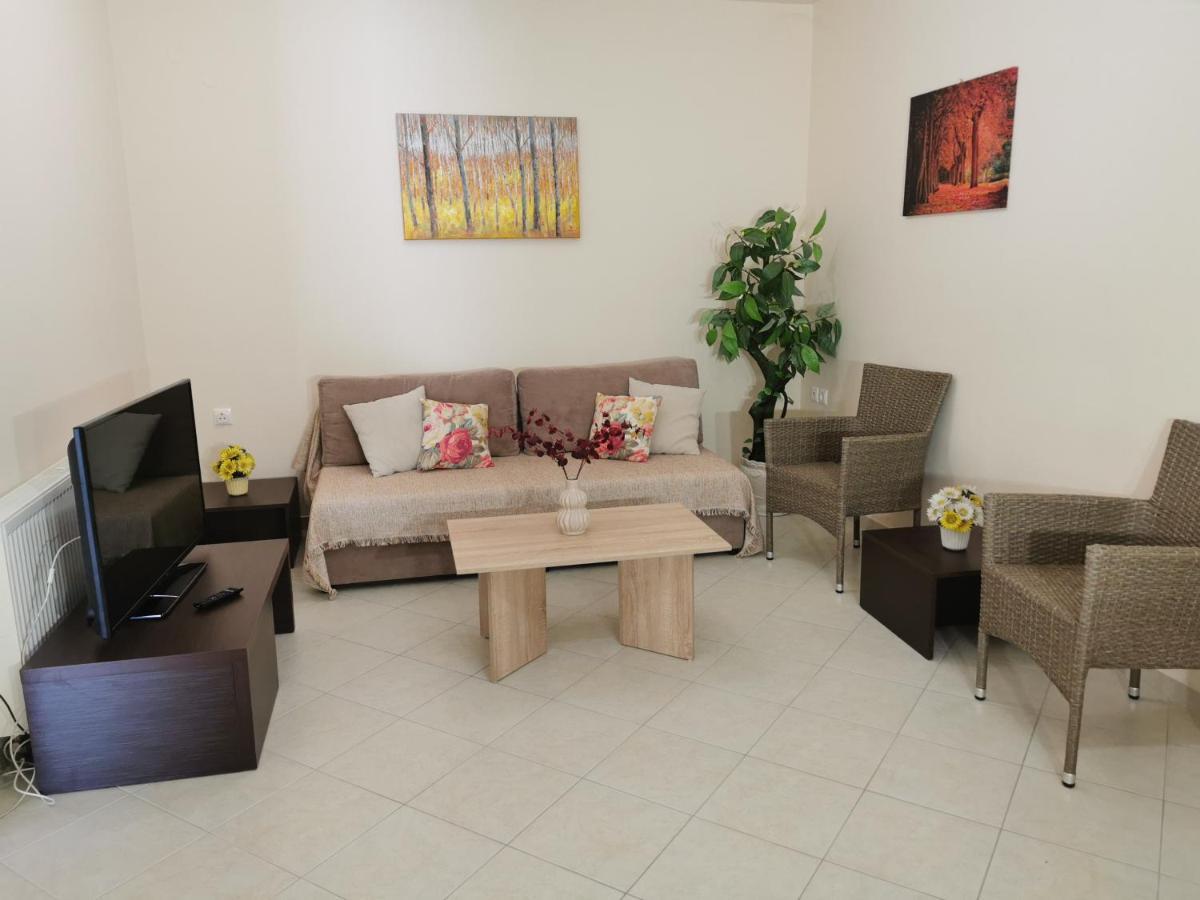 Fiore Di Rodi - Private Pool, Jacuzzi And Barbecue Appartement
